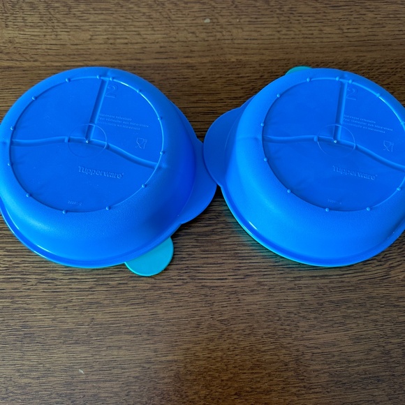 TUPPERWARE MICROWAVE LUNCH BOWLS DIVIDED DISH VENTED & COLD CUP - Picture 3 of 5